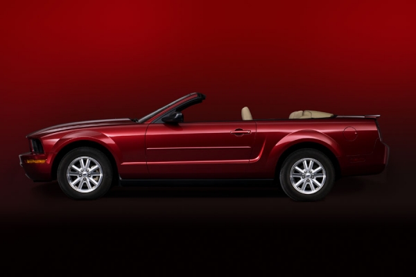 Photograph Jason Bonello Mustang on One Eyeland